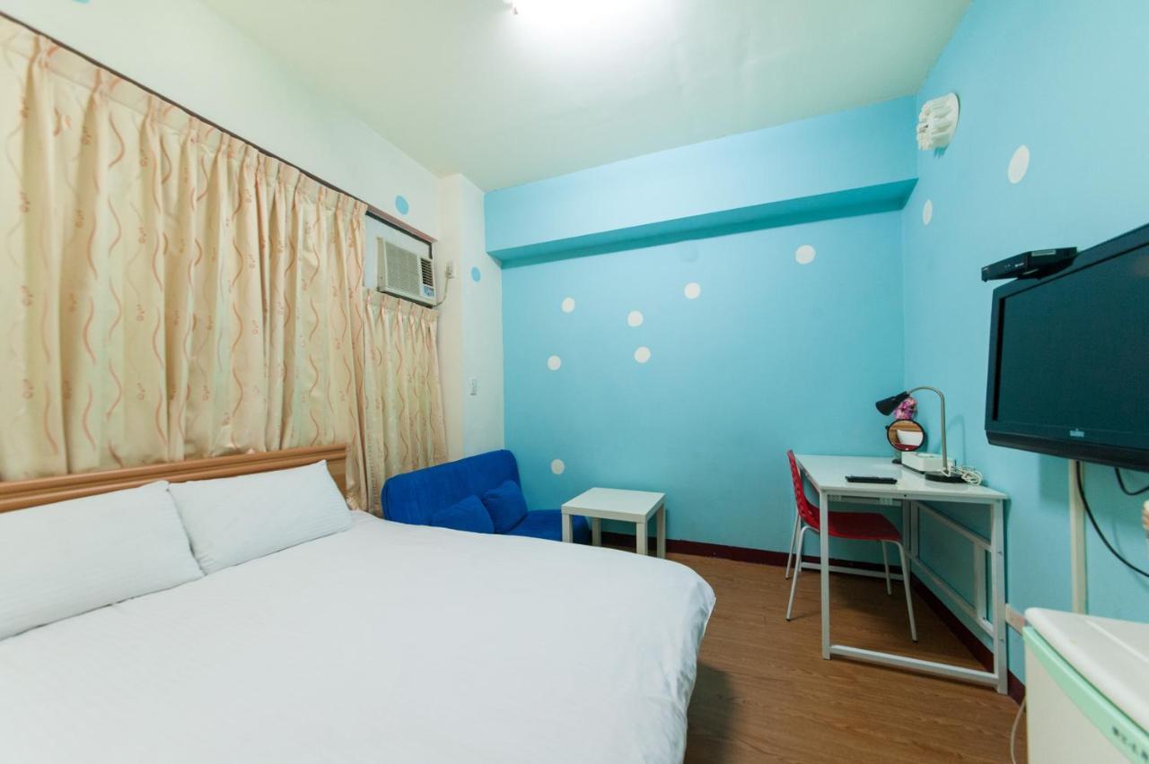 Fengjia Qing Su Homestay Tajcshung Kültér fotó