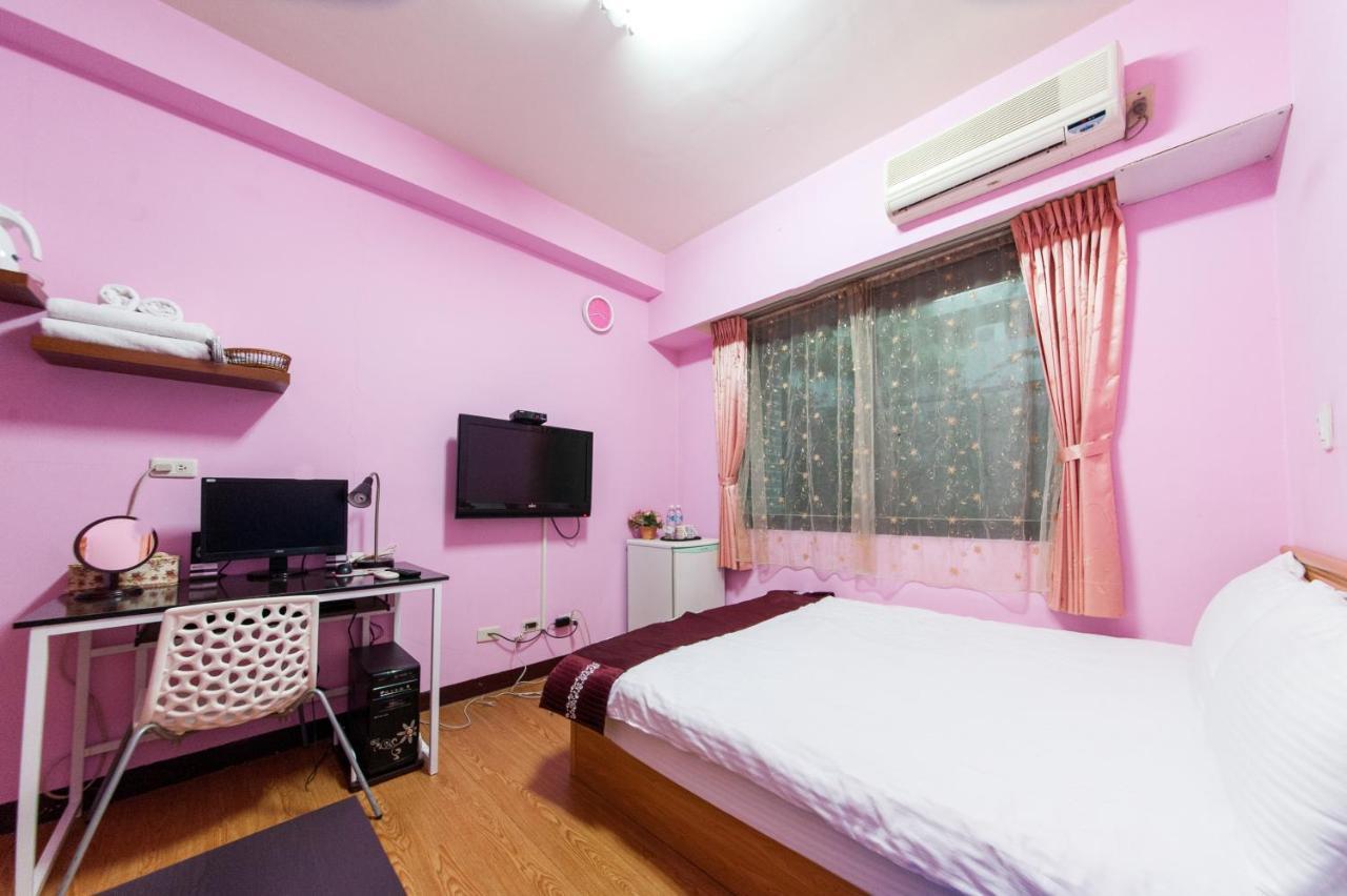 Fengjia Qing Su Homestay Tajcshung Kültér fotó