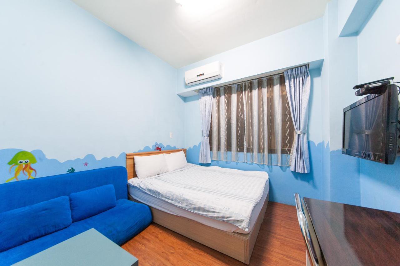Fengjia Qing Su Homestay Tajcshung Kültér fotó